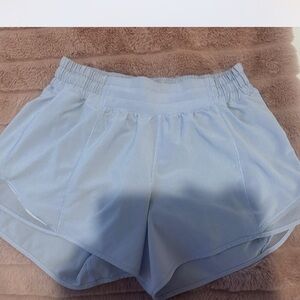 lululemon blue hotty hots 2.5 size 4 - never worn!